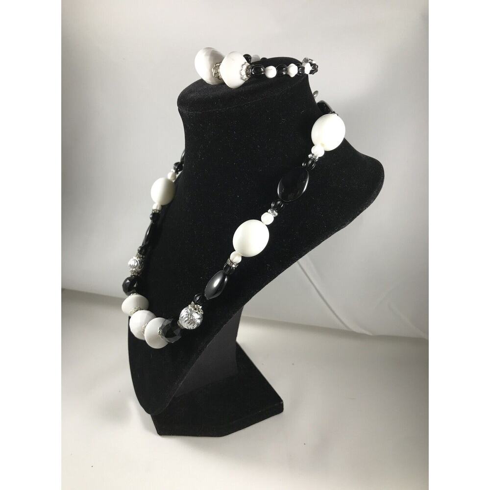 Handmade -black and white necklace 2pc set-19in